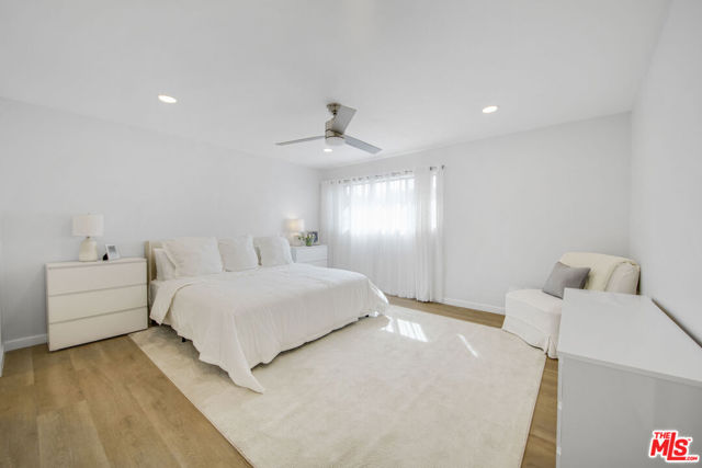 1010 Hammond Street, West Hollywood CA: https://media.crmls.org/mediaz/bc7011cb-ce13-4eda-8dad-4dd5d16f9129.jpg