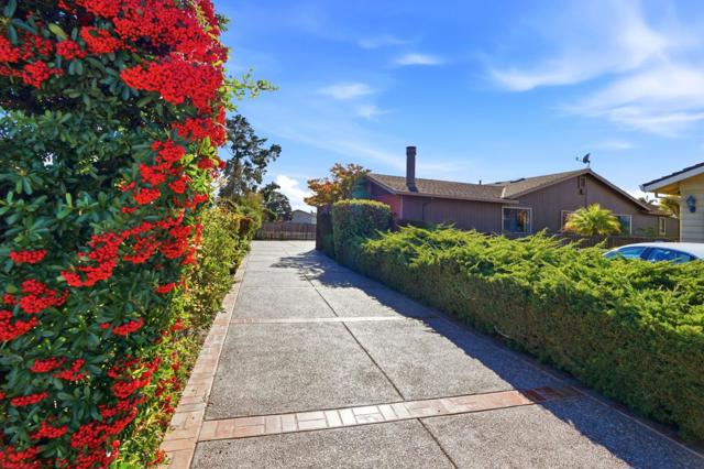 1190 Flying Fish Street, Foster City CA: https://media.crmls.org/mediaz/bc7069af-8f43-4ef2-b8e4-b58b839b6704.jpg