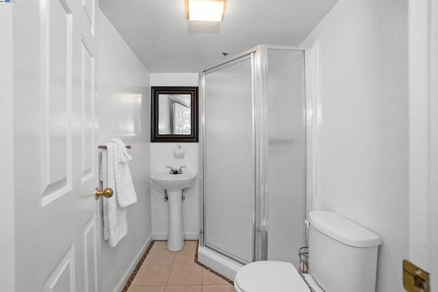 Image 35 of 53 For 2745 Butters Drive