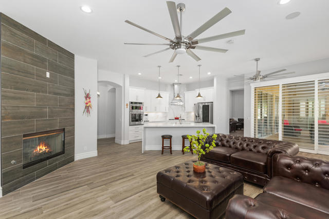 Image 12 of 44 For 78482 Bent Canyon Court