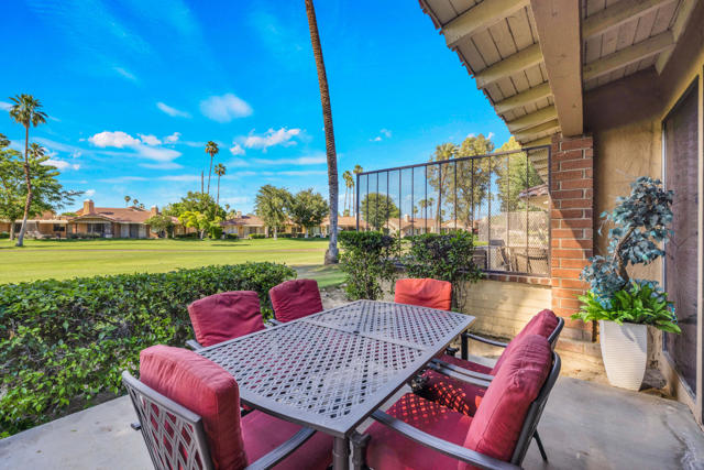 272 Avenida Del Sol, Palm Desert, CA 92260