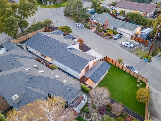 3845 East Lake Way, Redwood City CA: https://media.crmls.org/mediaz/bc716cb9-db22-4bbb-9f03-7db556b209e2.jpg