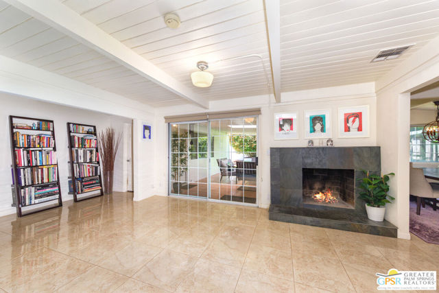 13613 Muscatine Street, Arleta CA: https://media.crmls.org/mediaz/bc718e04-5772-449a-a093-82a1dcdb1214.jpg