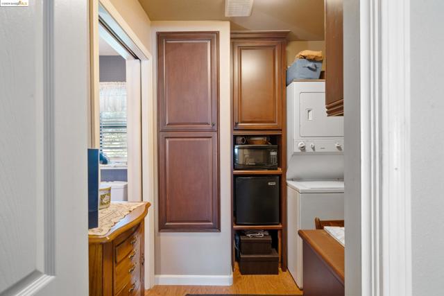Image 40 of 41 For 2992 Buckboard Rd