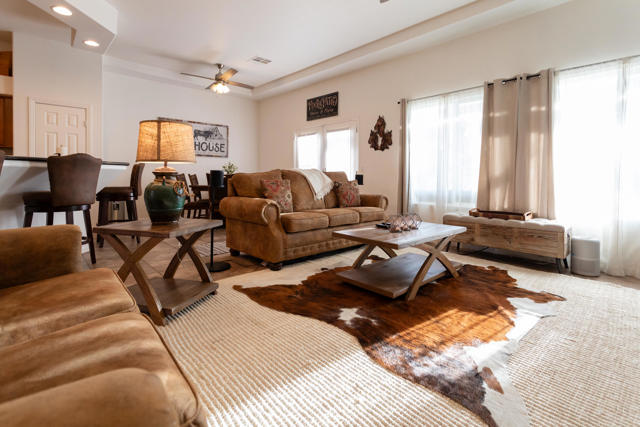 48305 Pic Way, Indio CA: https://media.crmls.org/mediaz/bc732eaf-24f7-4281-a24d-224fa5defdec.jpg