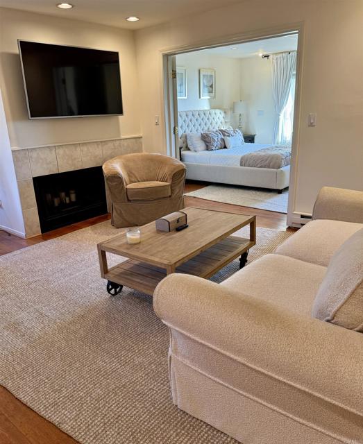 Detail Gallery Image 8 of 30 For 1562 Camino Del Mar #631,  Del Mar,  CA 92014 - 1 Beds | 2 Baths