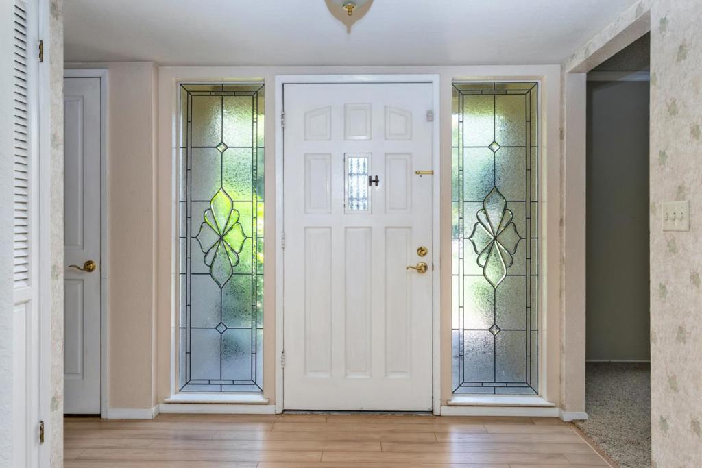 https://media.crmls.org/mediaz/bc73c570-c585-4842-9669-bf893c456648.jpg?preset=X-Large