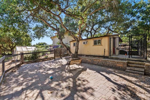 19250 Reavis Way, Salinas CA: https://media.crmls.org/mediaz/bc73e06f-1a34-4e82-9249-988a3bedee79.jpg
