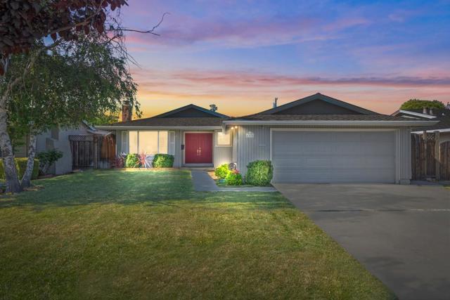 485 Sioux Lane, San Jose CA: https://media.crmls.org/mediaz/bc7436d7-0d20-4971-88ec-fe5ff40a4f1e.jpg