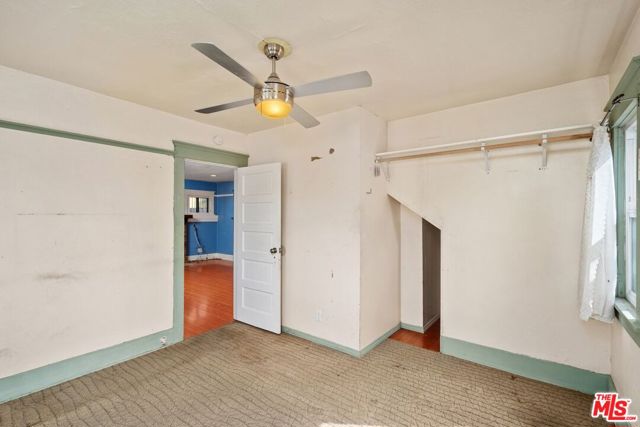 4812 Arlington Avenue, Los Angeles CA: https://media.crmls.org/mediaz/bc745ffd-1d9b-4aee-92e9-e8c76b2f36ad.jpg