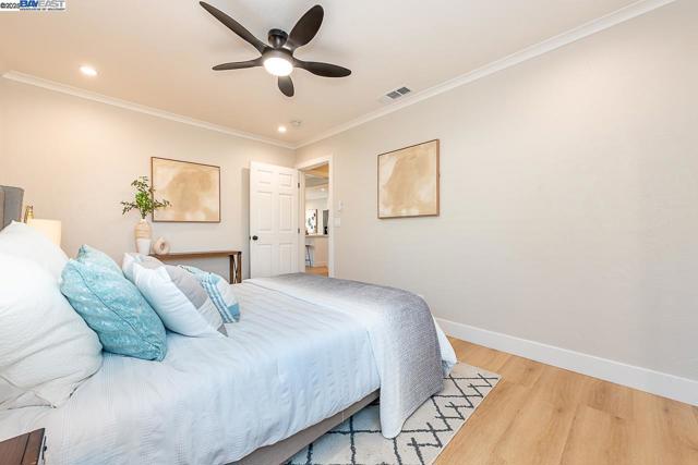 963 Douglas Dr, San Leandro CA: https://media.crmls.org/mediaz/bc74d55a-4fae-4c4c-934f-5a4ffae5b271.jpg