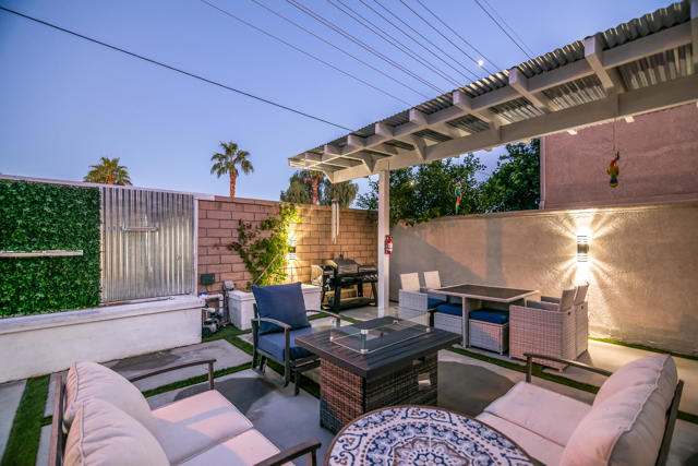 Image 33 of 62 For 48806 Barrymore Street