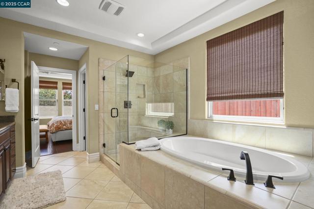 1512 Miwok Ct, Brentwood CA: https://media.crmls.org/mediaz/bc750bdc-bccb-4568-b161-ac91e3836a77.jpg