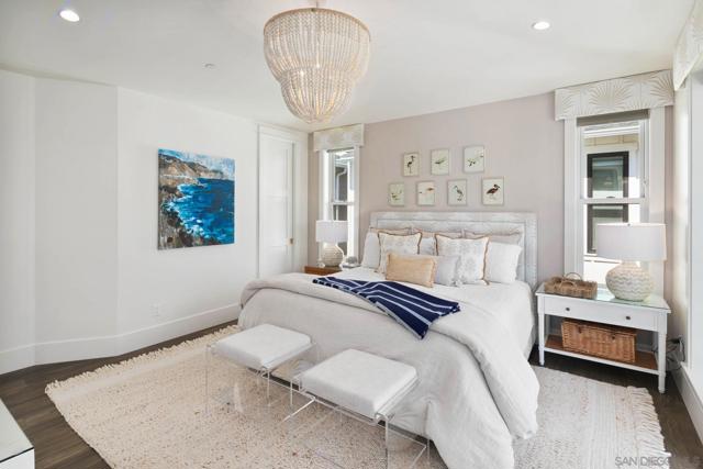 552 G Avenue, Coronado CA: https://media.crmls.org/mediaz/bc75199e-01a7-48bf-abd4-9ddf1889cda2.jpg