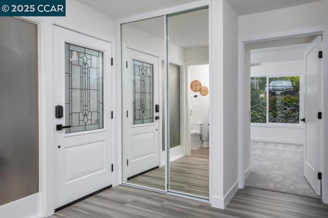 1132 Running Springs Rd, Walnut Creek CA: https://media.crmls.org/mediaz/bc754b98-220e-4975-bebc-6f3607818c33.jpg