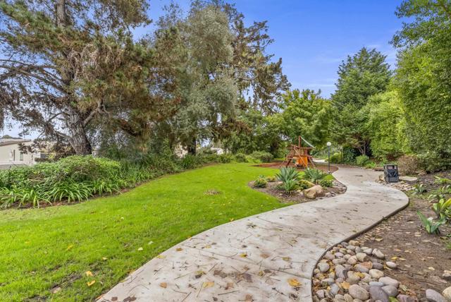 8871 Caminito Primavera, La Jolla CA: https://media.crmls.org/mediaz/bc7596fb-a293-40a2-a1d6-55edb23faa5e.jpg