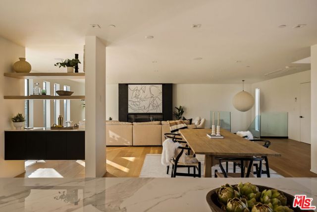 1900 Penmar Avenue, Venice CA: https://media.crmls.org/mediaz/bc75acf1-924a-4240-ac92-03209f259890.jpg