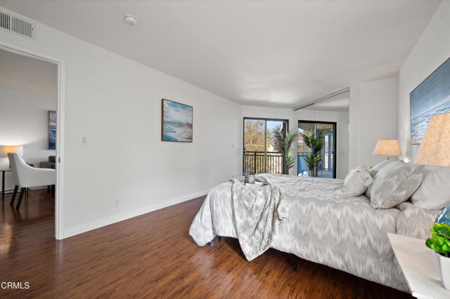 Detail Gallery Image 15 of 39 For 4499 via Marisol #302,  Los Angeles,  CA 90042 - 2 Beds | 2 Baths