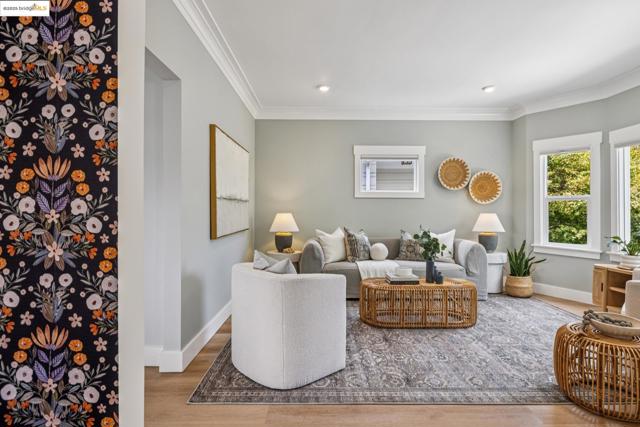 617 59th St, Oakland CA: https://media.crmls.org/mediaz/bc764771-1076-4ed6-be2a-0d39a0a2299a.jpg