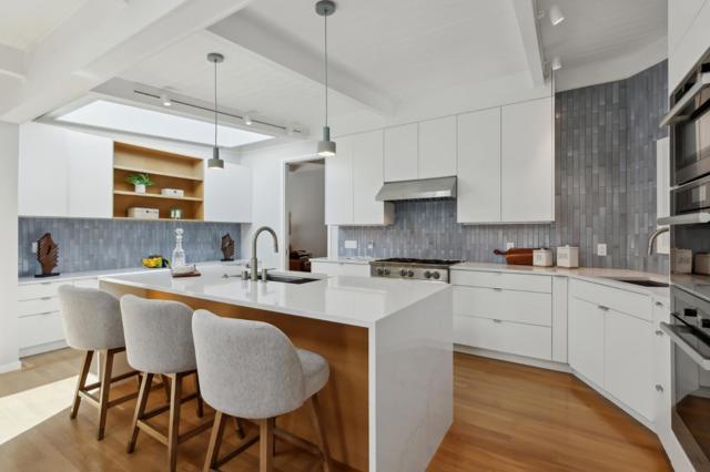 607 Dartmouth Avenue, San Carlos CA: https://media.crmls.org/mediaz/bc78a735-4161-4904-9458-f7377dbd3fe0.jpg