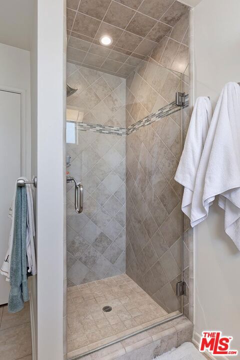https://media.crmls.org/mediaz/bc78ce8d-a98b-4db4-ba5e-487a6eb37895.jpg?preset=X-Large