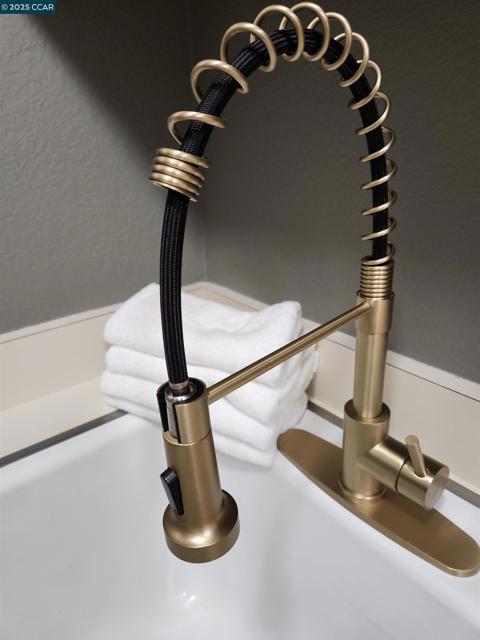 27 Toledo Dr, Lafayette CA: https://media.crmls.org/mediaz/bc790b58-531d-48fd-b617-afc6a9e54b36.jpg