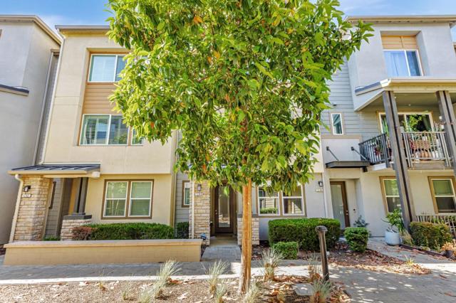 1290 Milkweed Street, Milpitas CA: https://media.crmls.org/mediaz/bc790c23-07ea-423d-aecf-0da1a92cf464.jpg