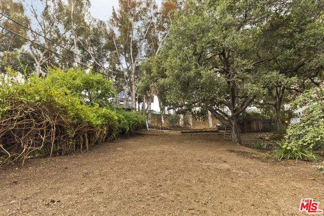 Drew Fenton | 271 Beloit Avenue Los Angeles CA | MLS: 7455926