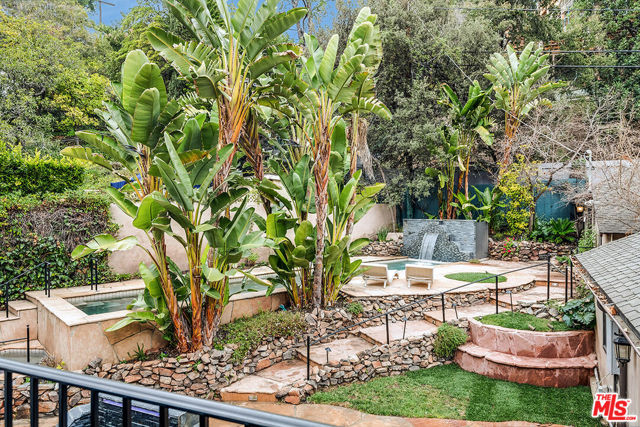 1600 Benedict Canyon Drive, Beverly Hills CA: https://media.crmls.org/mediaz/bc7b8b8d-654d-4a03-af91-956a1702de3f.jpg