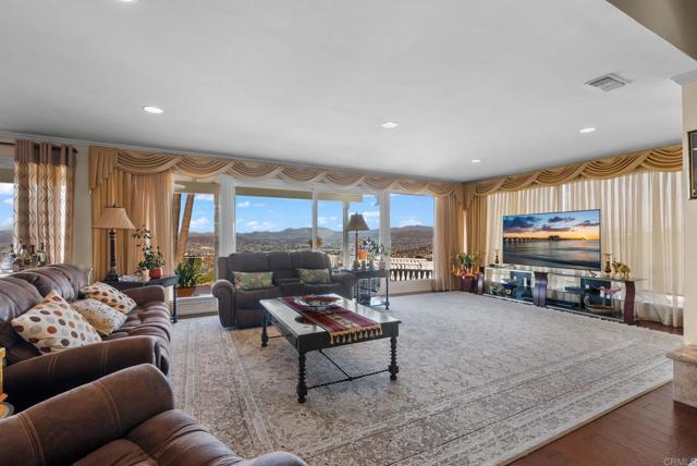Detail Gallery Image 69 of 75 For 10310 Fuerte Dr, La Mesa,  CA 91941 - 7 Beds | 7/1 Baths