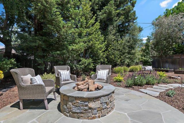 427 Paco Drive, Los Altos CA: https://media.crmls.org/mediaz/bc7c61db-0a7e-4620-aa03-ef0c0ab1df10.jpg