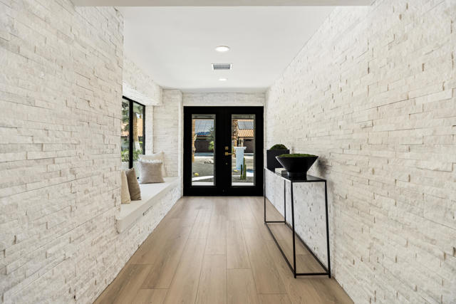 69291 Tamala Avenue, Cathedral City CA: https://media.crmls.org/mediaz/bc7c91c5-46fd-4cf2-96e4-fcdc7c1e0572.jpg