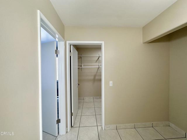 4053 Sunset Lane Lane, Oxnard CA: https://media.crmls.org/mediaz/bc7cc369-286a-444e-9002-32dc8c25da95.jpg