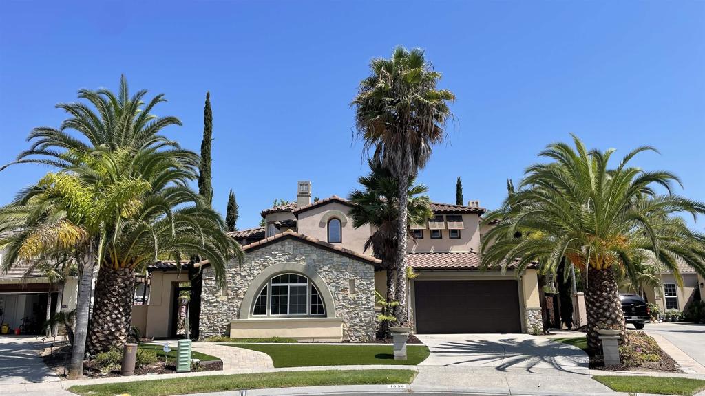 1050 White Alder Avenue