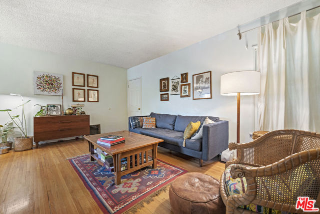 6349 Blanchard Canyon Road, Tujunga CA: https://media.crmls.org/mediaz/bc7e9da9-df14-41e8-a3c6-75cf1aa30d76.jpg