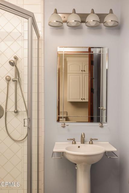 921 Chapea Road, Pasadena CA: https://media.crmls.org/mediaz/bc7eb631-11cc-42e0-b894-67522c373c91.jpg