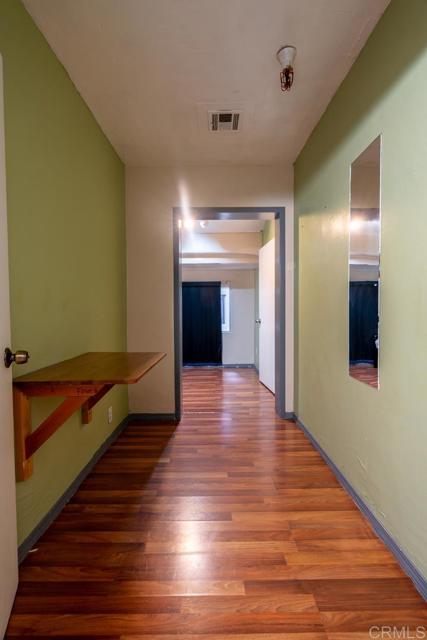 9780 Dunbar Ln Lane, El Cajon CA: https://media.crmls.org/mediaz/bc8031a8-6d34-4b8b-81fb-72fd1cad66ff.jpg