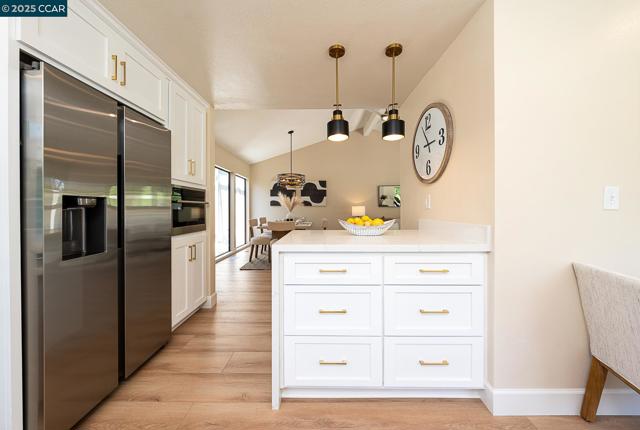 2128 Presidio Ct, Danville CA: https://media.crmls.org/mediaz/bc811813-33b0-4f70-9047-d2985a584c85.jpg