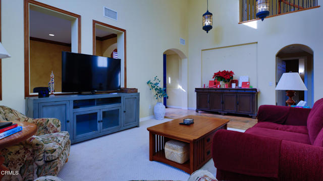 Detail Gallery Image 8 of 35 For 650 Charleston Pl, Ventura,  CA 93004 - 4 Beds | 3 Baths