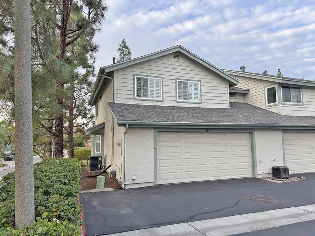 2953 Old Bridgeport Way, San Diego CA: https://media.crmls.org/mediaz/bc822809-53fc-4eed-984a-c09c36424275.jpg