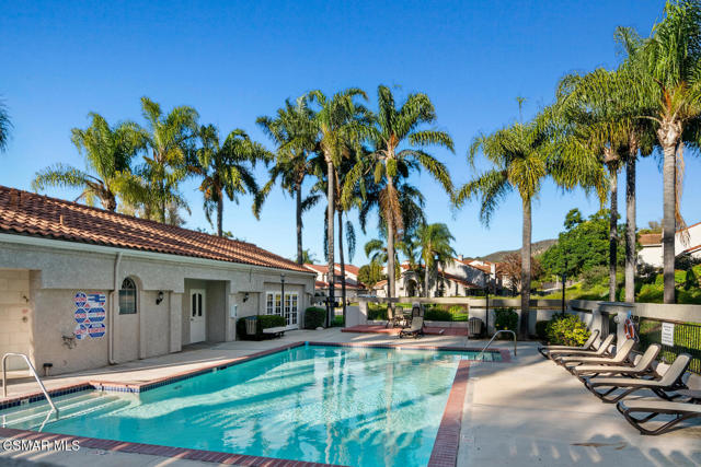 866 Paseo Tosamar, Camarillo CA: https://media.crmls.org/mediaz/bc825390-f827-459a-8dce-61f2fee1f7ef.jpg