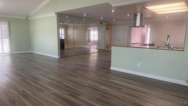 1095 Stillwell Ave, San Diego CA: https://media.crmls.org/mediaz/bc82838d-b906-46e3-8787-68fdce70315d.jpg
