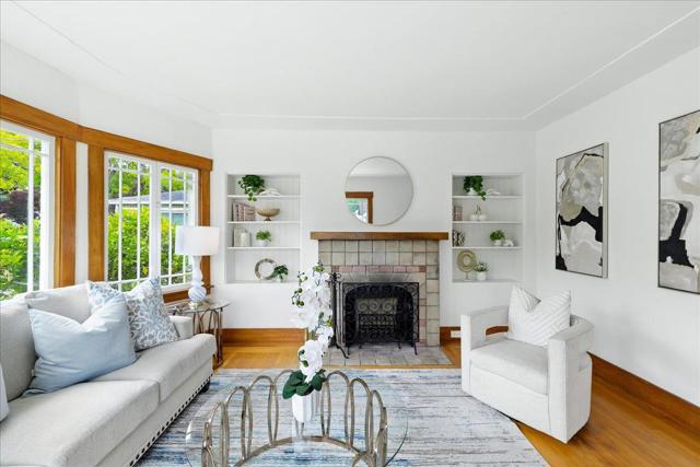 5555 Carlton Street, Oakland CA: https://media.crmls.org/mediaz/bc842e04-ed8e-4b90-bbaa-594a81d4782c.jpg