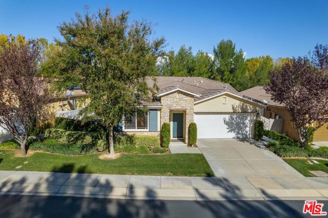 1514 Green Creek Trail, Beaumont CA: https://media.crmls.org/mediaz/bc848314-34ab-4781-ab76-3fdae9d312a5.jpg