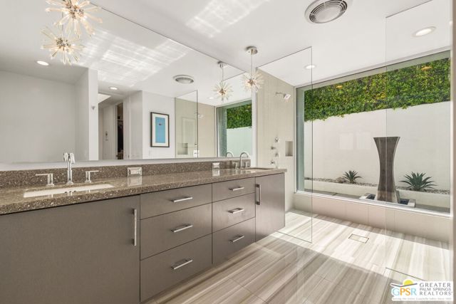 2087 S Toledo Avenue, Palm Springs, CA 92264