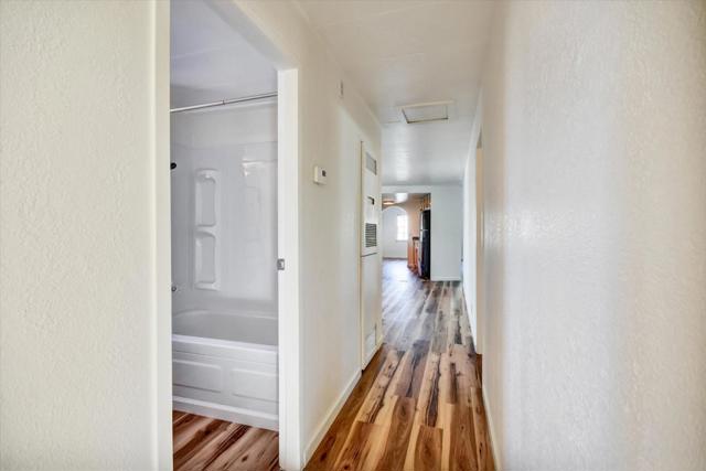 17 Pepperwood Way, Soquel CA: https://media.crmls.org/mediaz/bc852c8b-3af1-4922-921c-c953057b5196.jpg