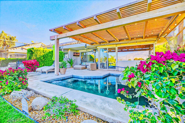 10 Colonial Drive, Rancho Mirage, CA 92270