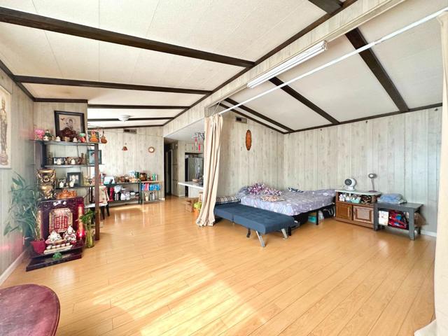 2885 Moss Hollow Drive, San Jose CA: https://media.crmls.org/mediaz/bc860af7-0a48-4d66-b94b-78e1ace882cf.jpg