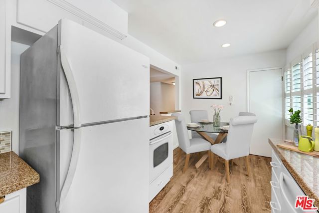 631 Strand Street, Santa Monica CA: https://media.crmls.org/mediaz/bc869b30-2935-413a-b77b-5693ee66ca4e.jpg