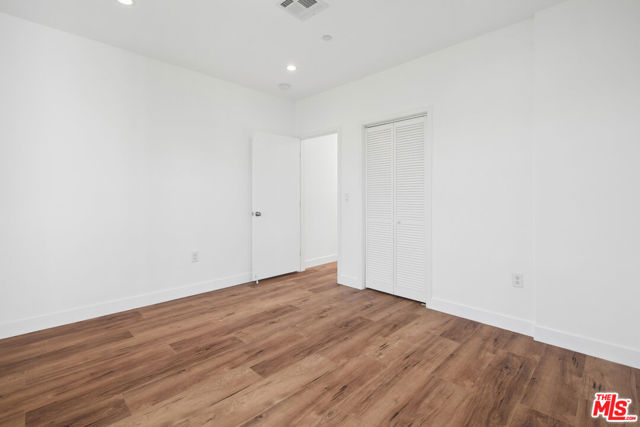 6336 Beck Avenue, 2 photo 13